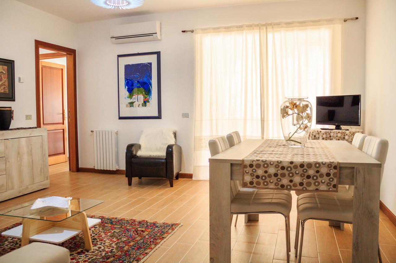 Scarlatti 18 Apartman Olbia Kültér fotó